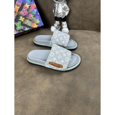 Louis Vuitton Slippers